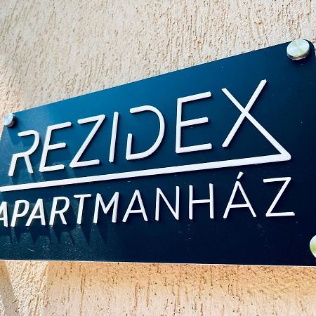 Rezidex Apartmanhaz Сегед Екстериор снимка